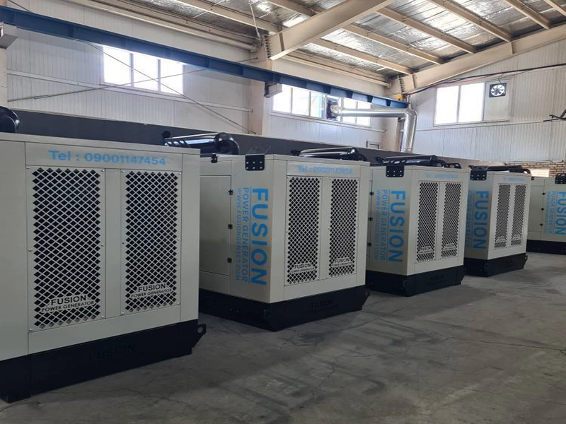 دیزل ژنراتورهای صنعتی فیوژن پاور با کانوپی آکوستیک در کارخانه